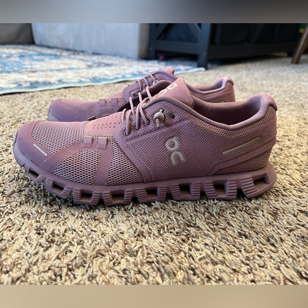 On Cloud Slip on Sneakers size 8 color fig